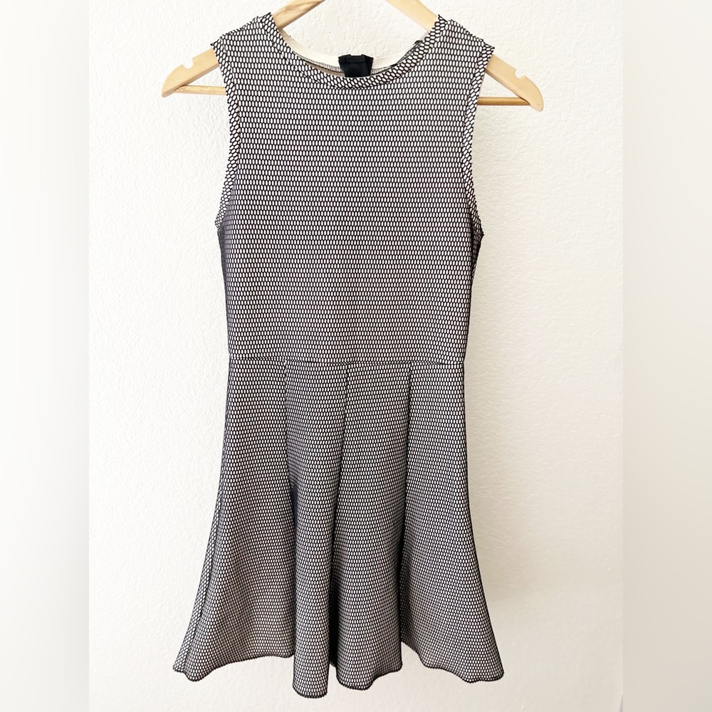 BWT ZARA Cream & Black Fishnet Fit & Flare Dress Size XS